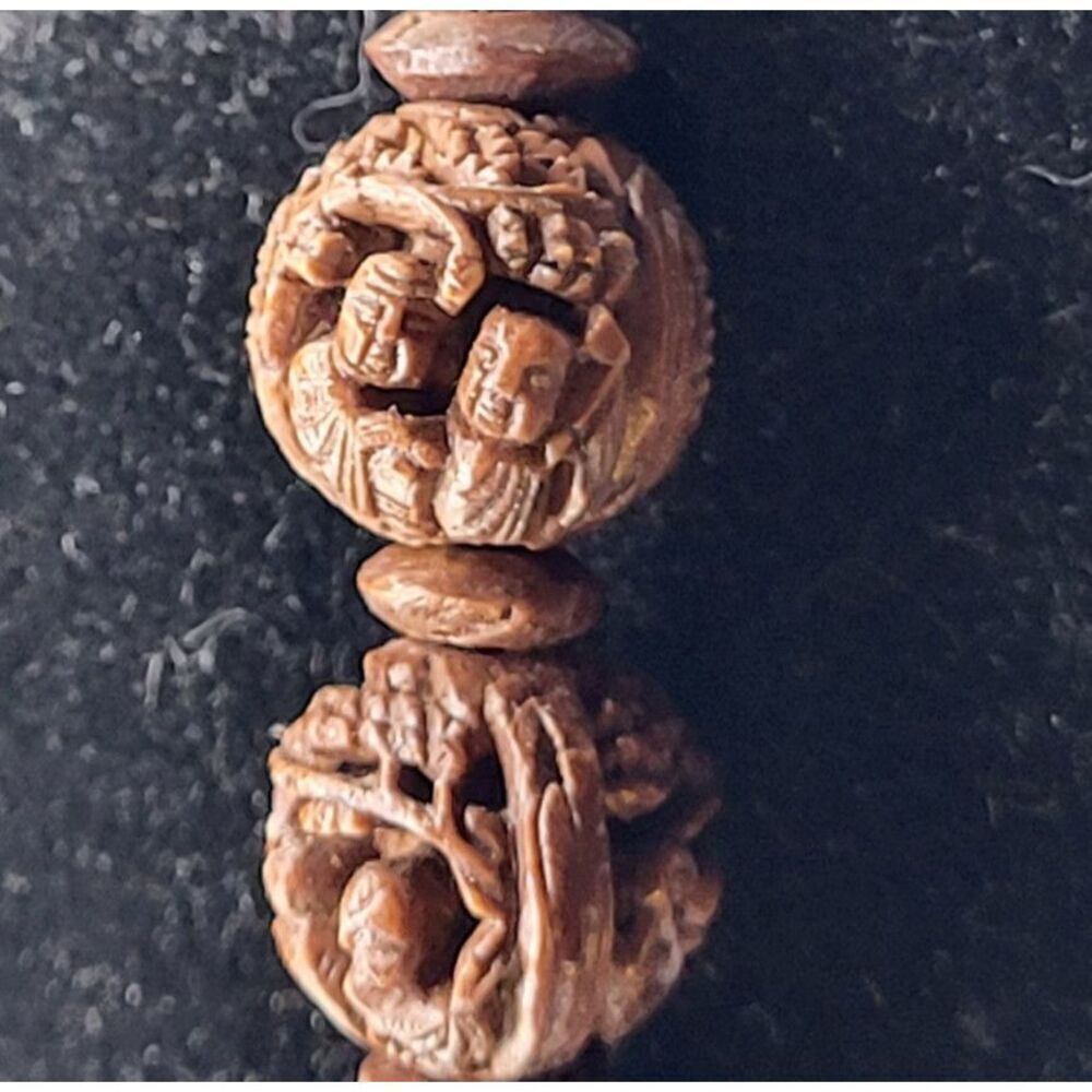 Qing Dynasty Carved Walnut Storytellers Necklace Vintage Reproduction 22in